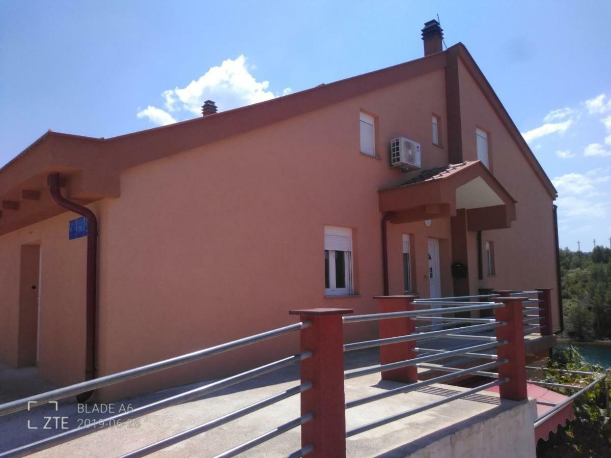 Ferienwohnung Tereza Obrovac Exterior foto